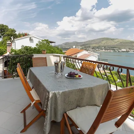 Anita Apartman *